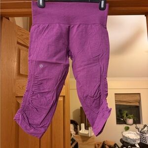 lululemon athletica crop fushia Leggings